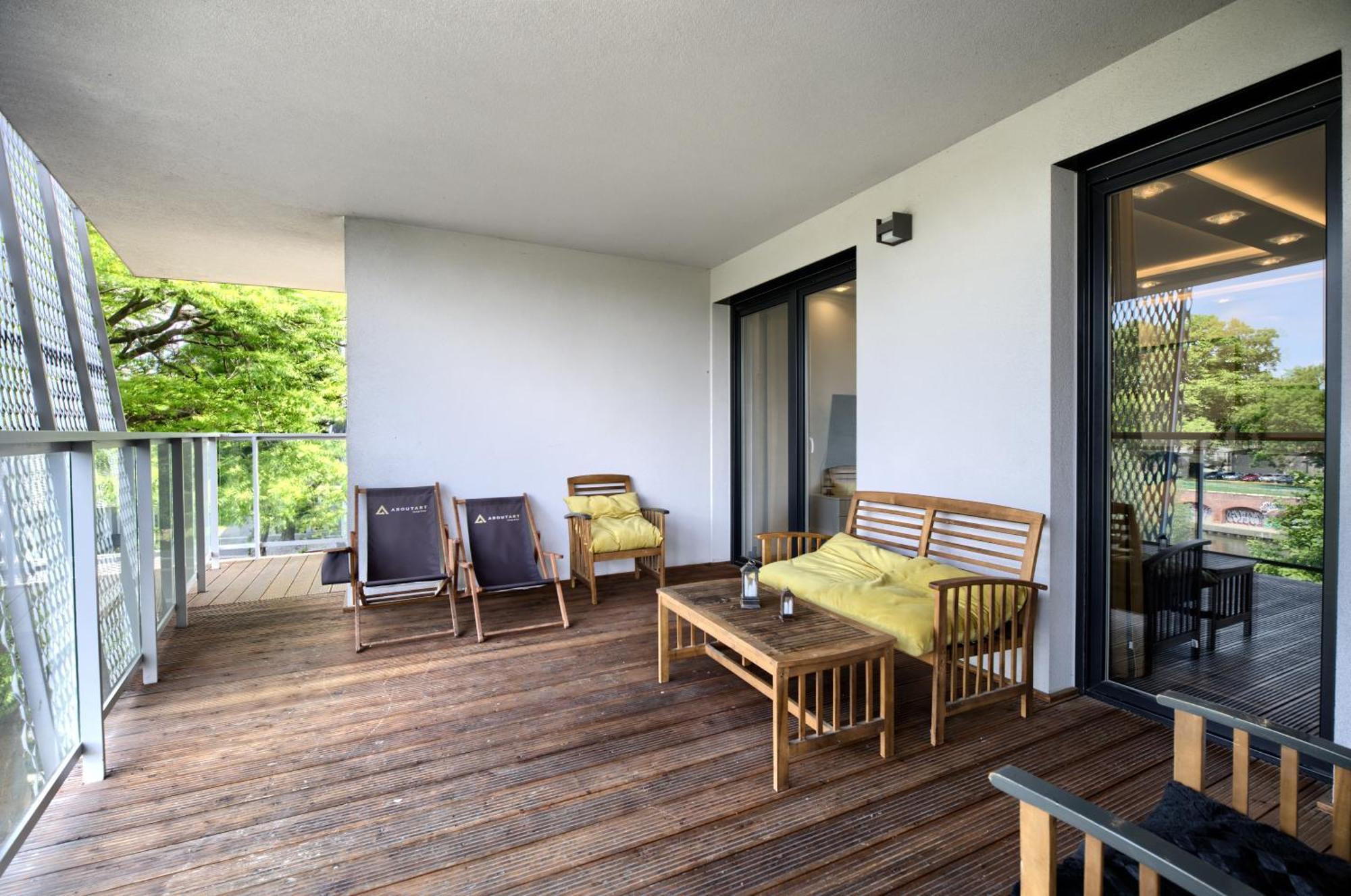 About Art Apartments - Sikorskiego Βρότσλαβ Εξωτερικό φωτογραφία